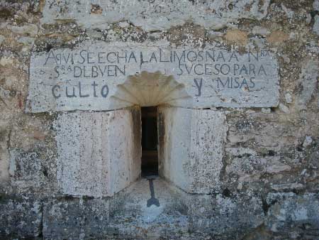 Detalle ermita del Buen Suceso en el concejop de Pola de Gordón (León)