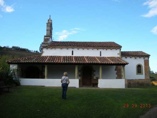 Iglesia San Juan Evangelista de Camoca (Villaviciosa-Asturias)