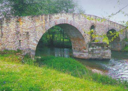 Camino a Santiago puente medieval de Colloto (Oviedo-Asturias)