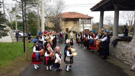 Procesión de San Antón en Cuerres (Ribadesella-Asturias)