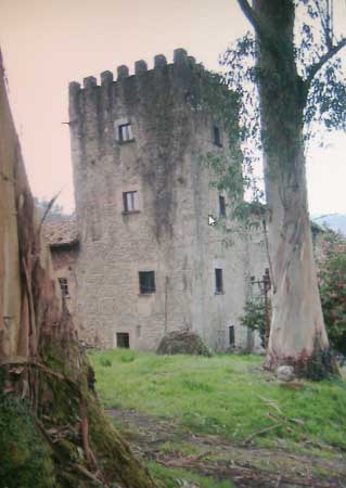 Torre medieval del palacio de Dóriga (Salas-Asturias)