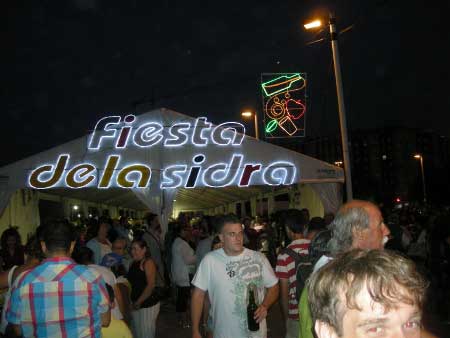 Fiesta de la sidra en Gijón.